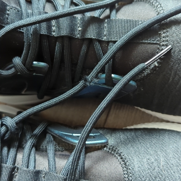 HP. Reebok Hayasu LimitedBlack/Oil Slick-White-Volt (W) - Picture 10 of 14